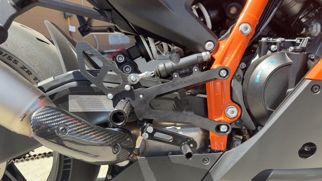05-0792B_OnBike_640x.jpg?v=