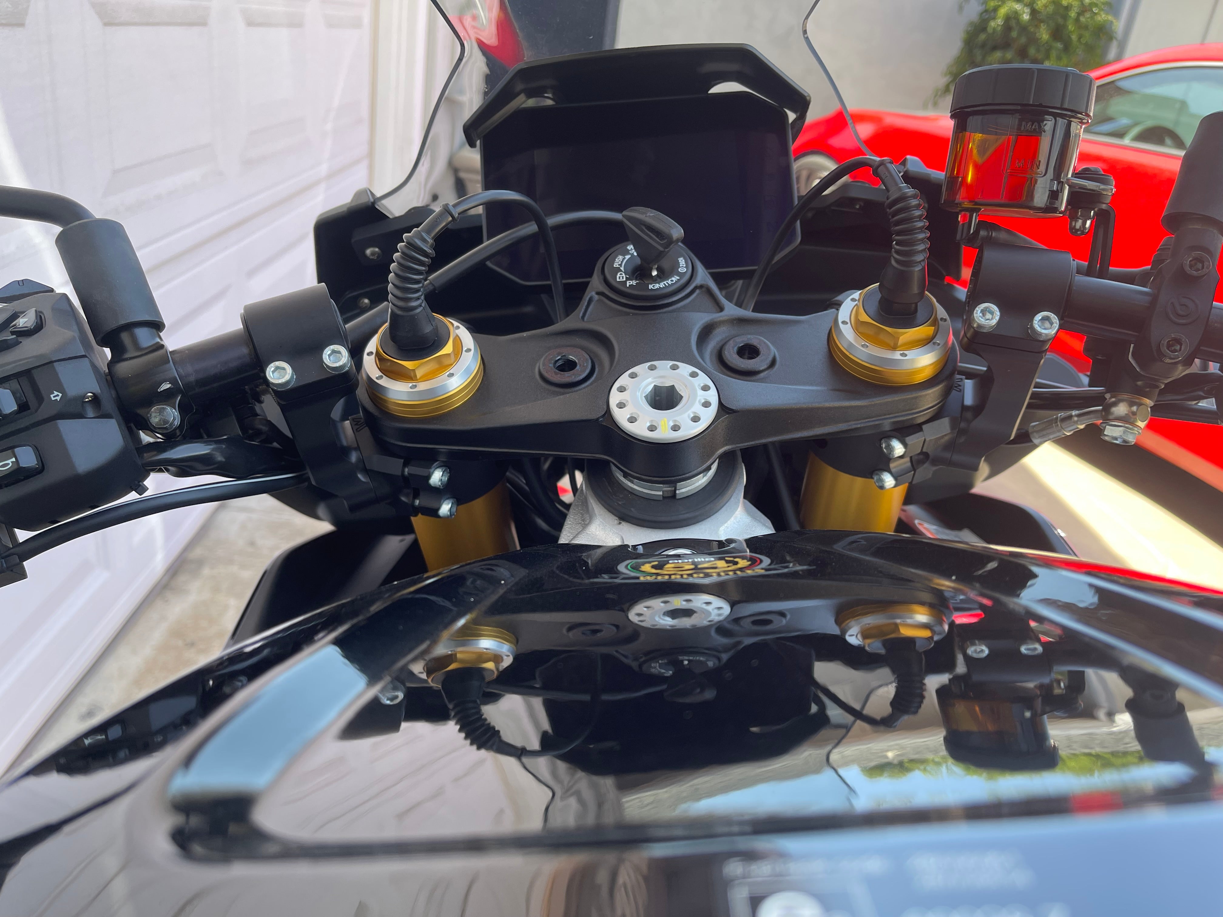 Rouge CNC Plant Réglable Moto Fren D'embrayage Levers Pour Aprla Rouge CNC Plant Réglable Moto Fren D'embrayage Levers Pour Aprla